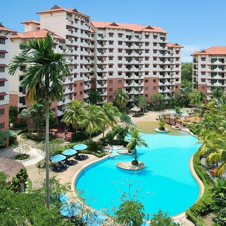 Holiday Inn Resort Batam By Ihg Sekupang Exterior photo