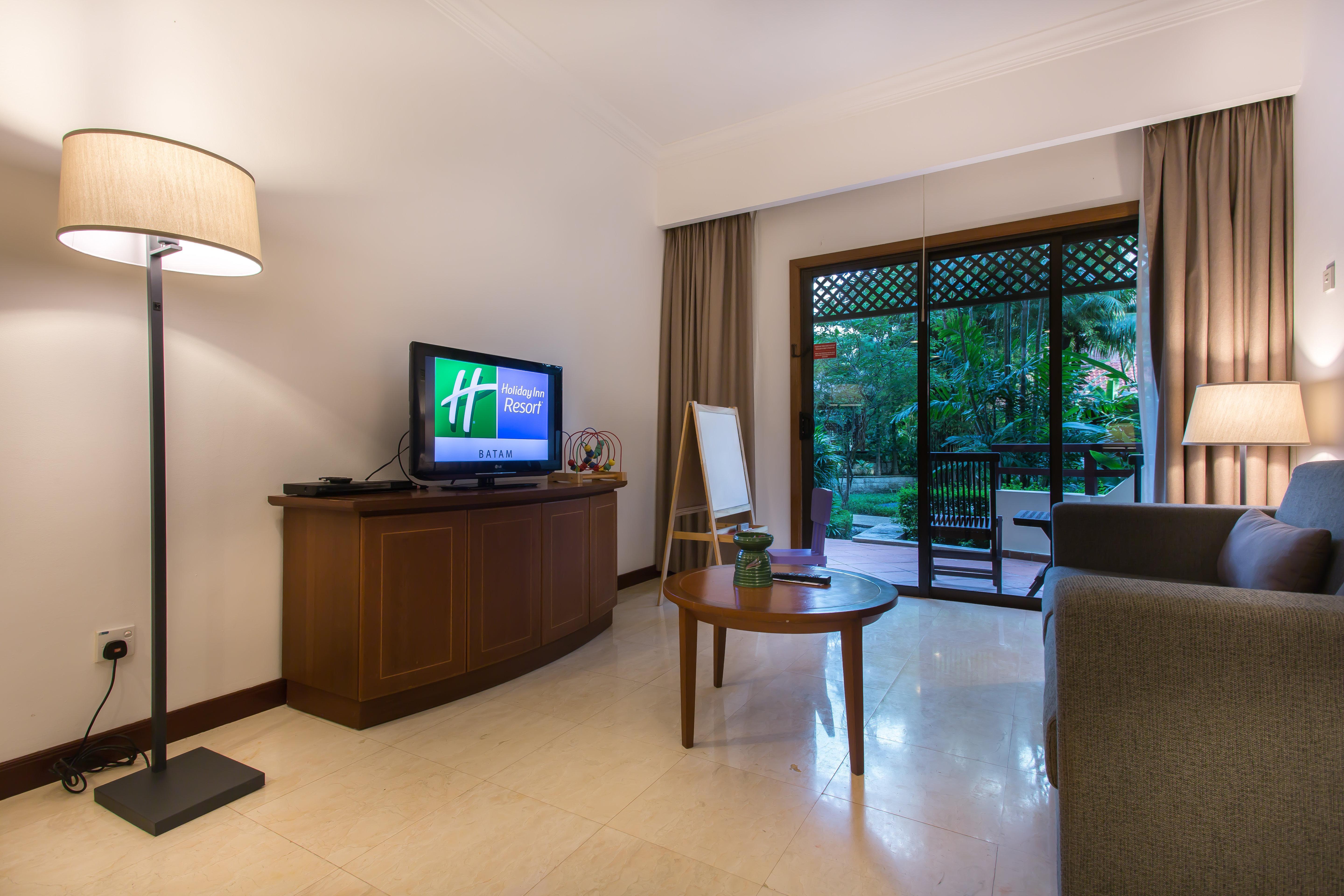 Holiday Inn Resort Batam By Ihg Sekupang Exterior photo