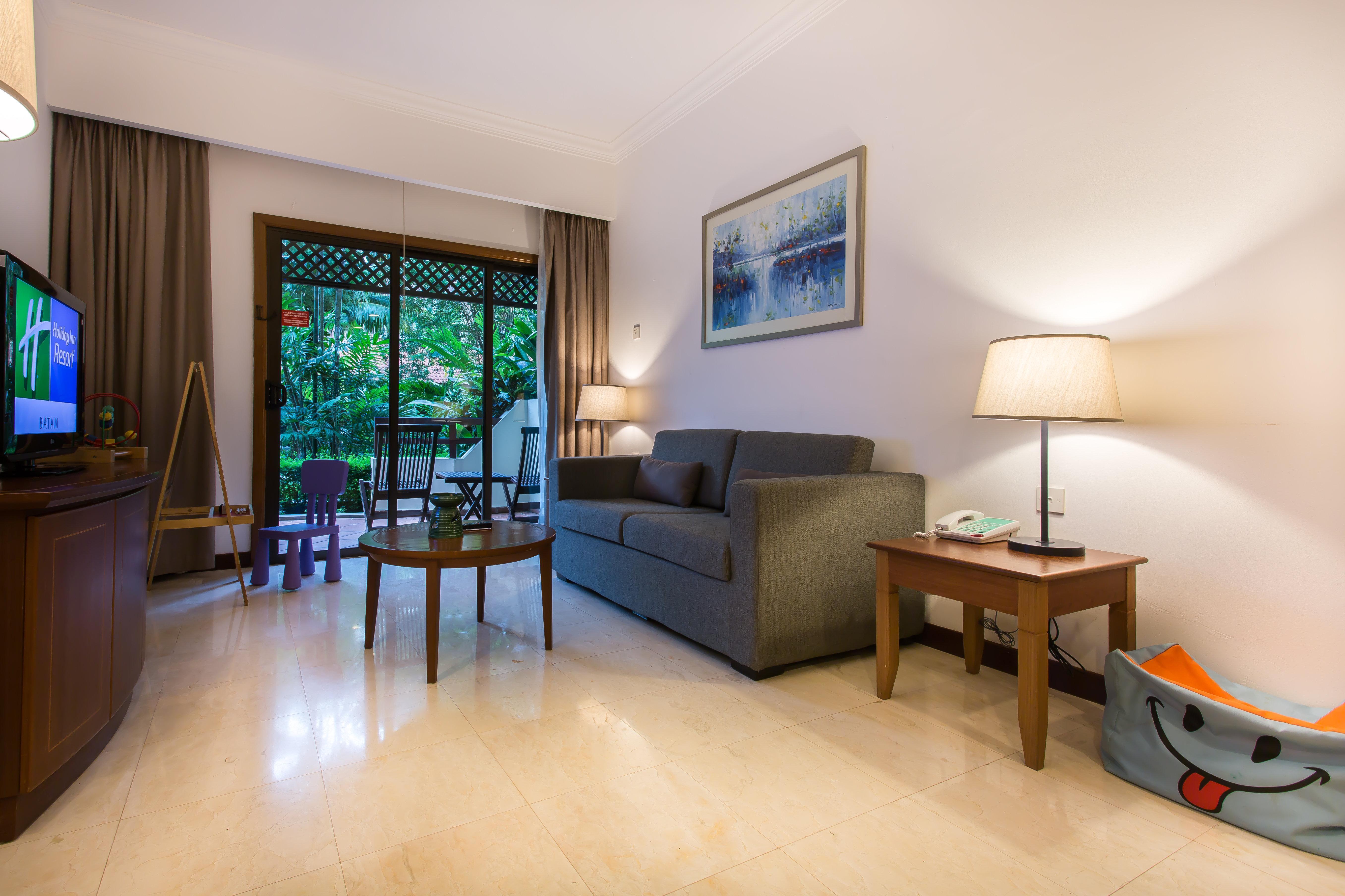 Holiday Inn Resort Batam By Ihg Sekupang Exterior photo