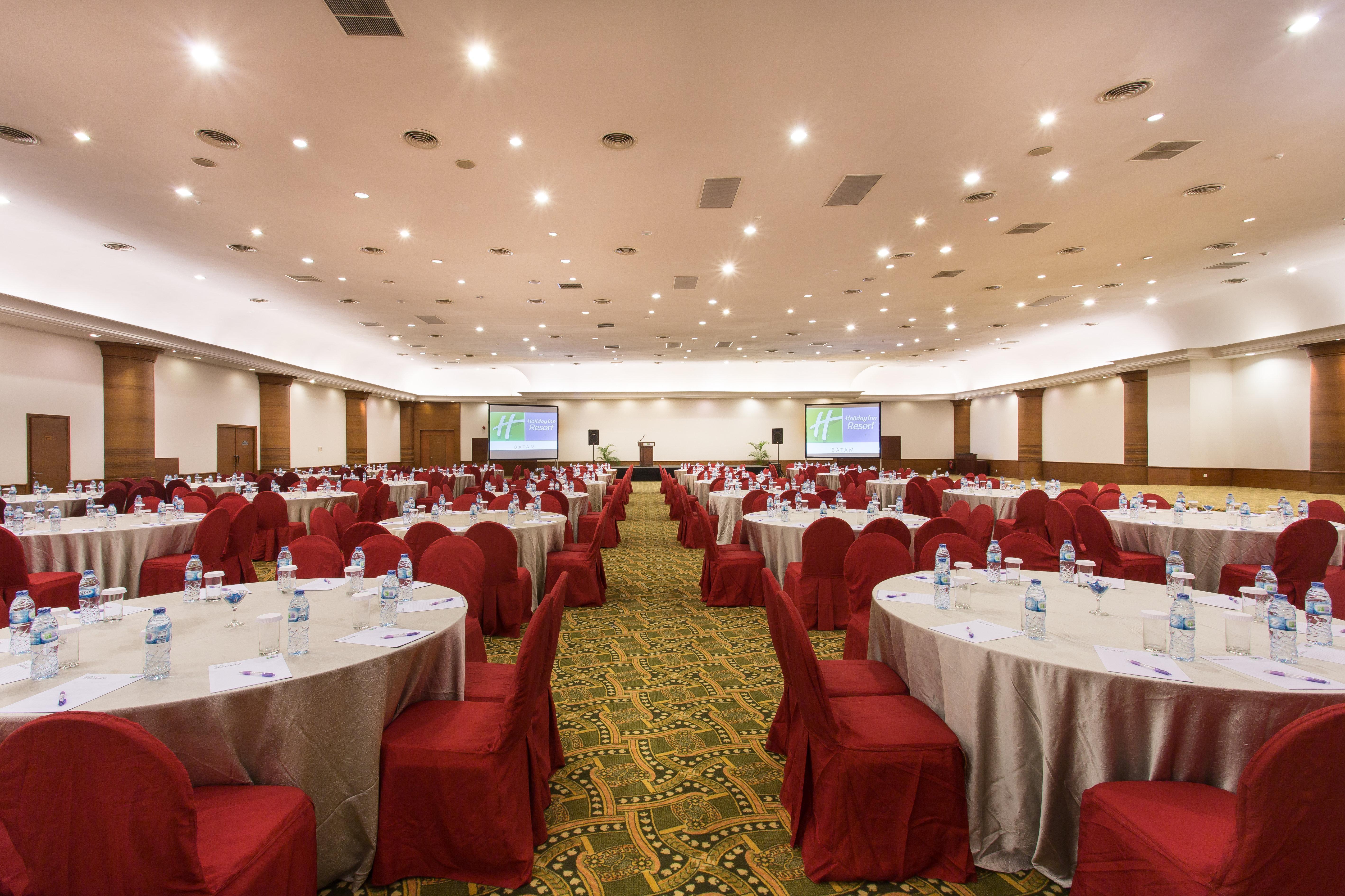 Holiday Inn Resort Batam By Ihg Sekupang Exterior photo