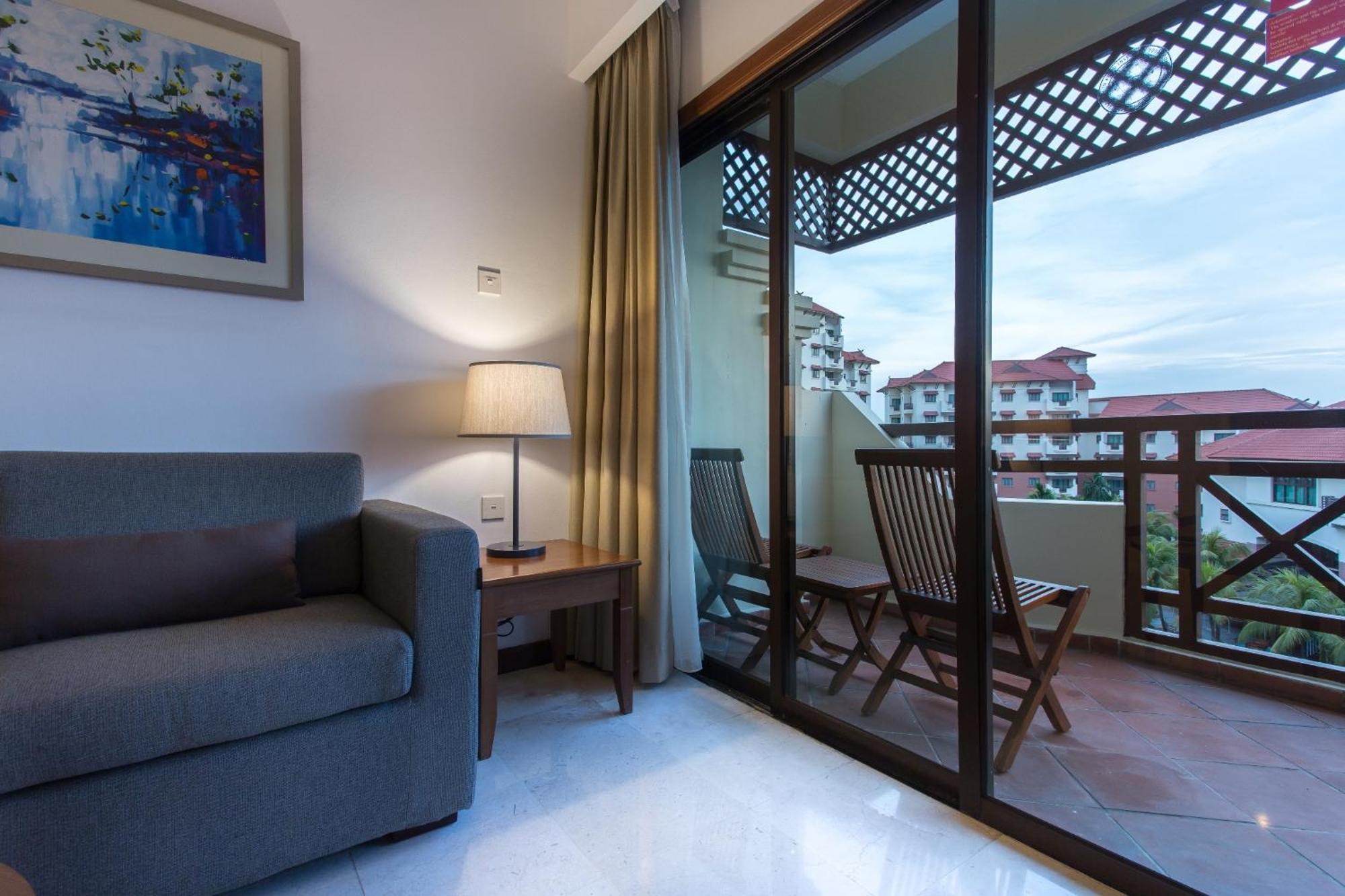 Holiday Inn Resort Batam By Ihg Sekupang Exterior photo